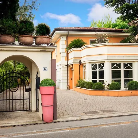 Bed & Breakfast La Desenzano Desenzano del Garda