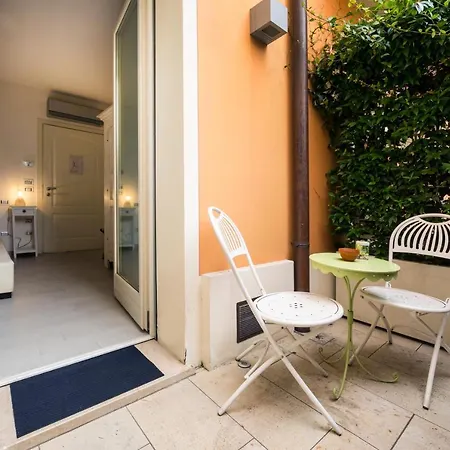 La Desenzano Bed & Breakfast